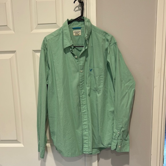 American Eagle Outfitters Green Casual Button Down Shirt - Picture 1 of 3